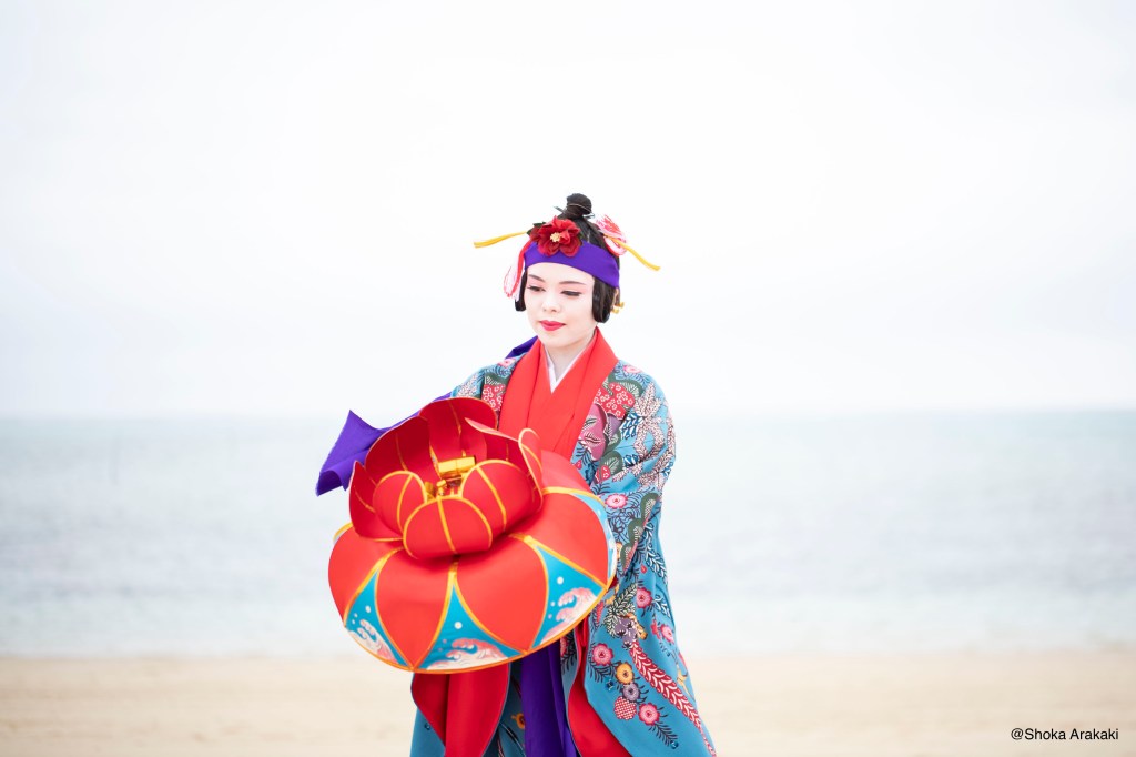 琉球舞踊の世界へめんそーれ